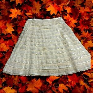 BCBG Max Azaria (sz2) cream a line skirt w/satin, lace & tulle throughout